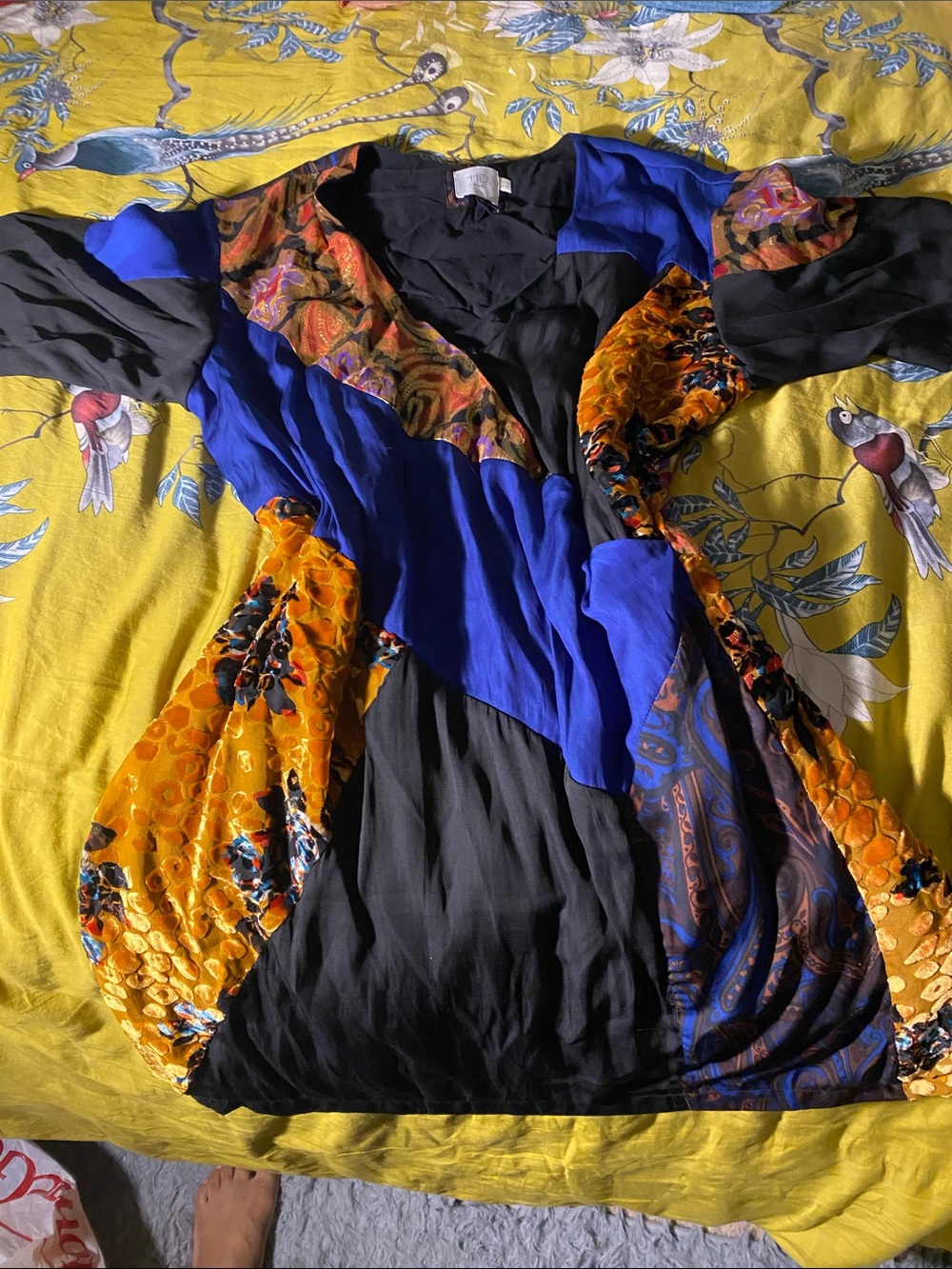 Anthro Patchwork Blue & Gold V-Neck burnout velvet Kimono Women’s Dress